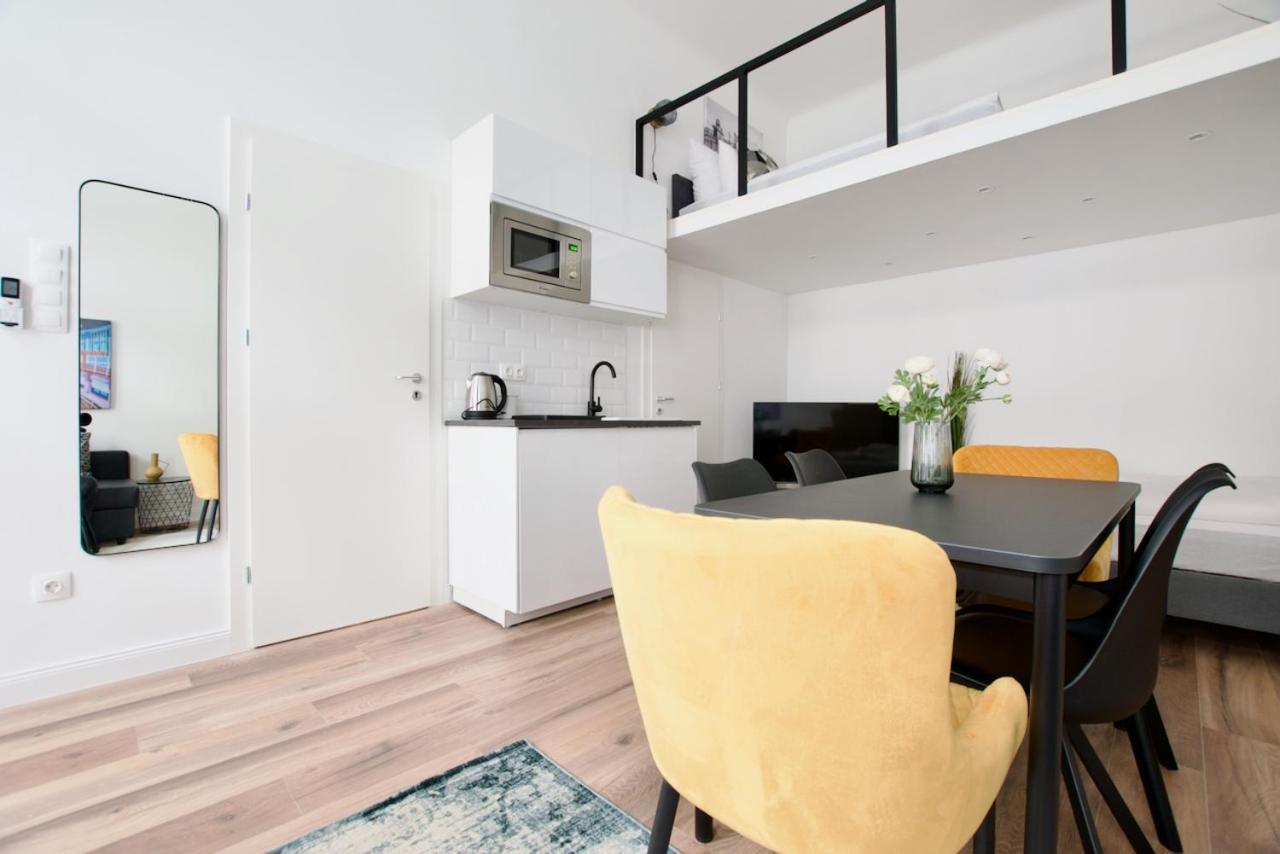 Premium Apartment By Hi5- Brody Street Budapeste Exterior foto