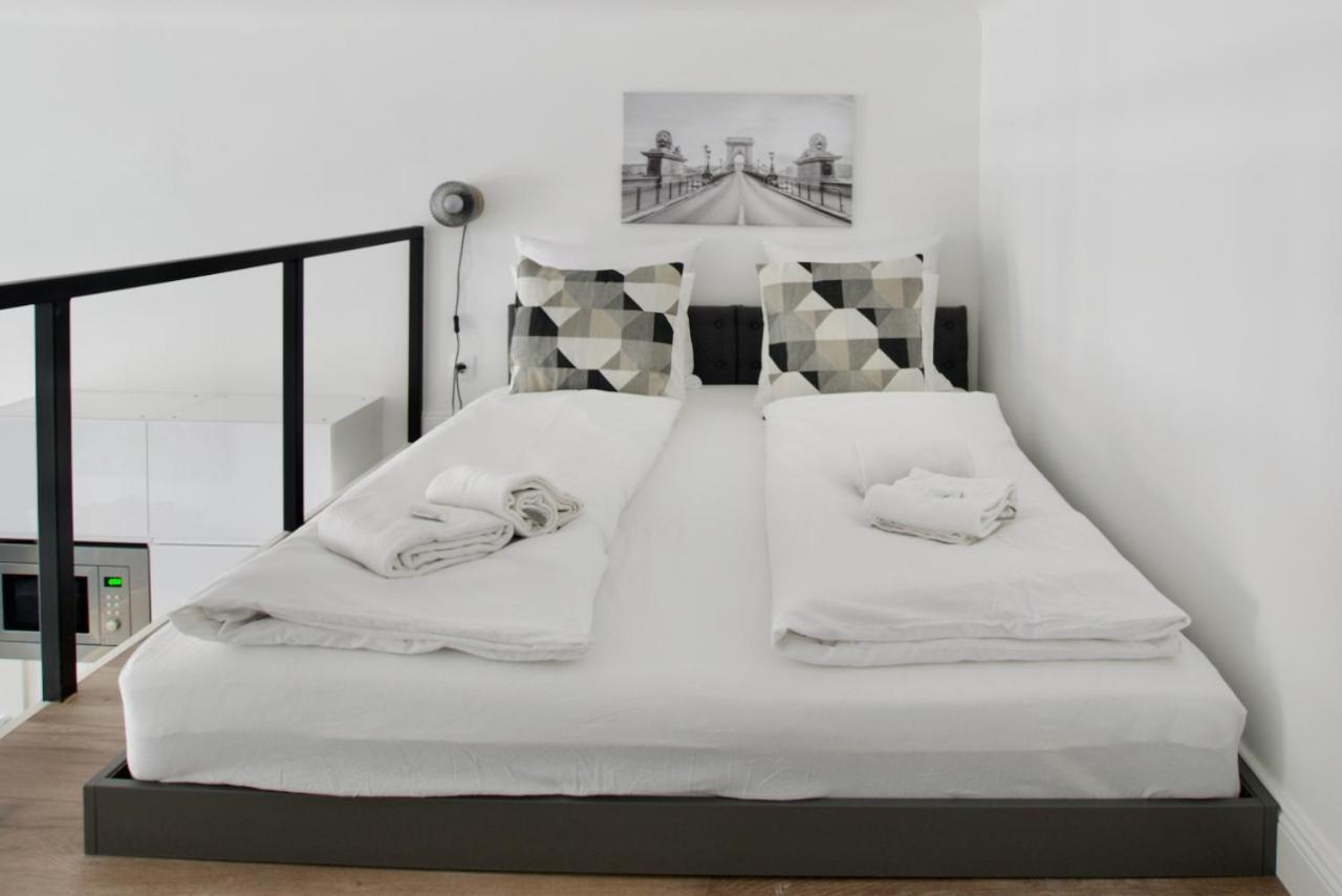 Premium Apartment By Hi5- Brody Street Budapeste Exterior foto