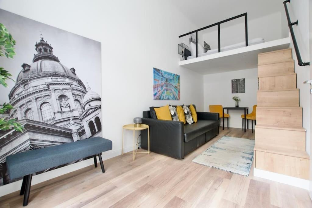 Premium Apartment By Hi5- Brody Street Budapeste Exterior foto