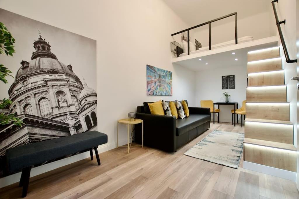 Premium Apartment By Hi5- Brody Street Budapeste Exterior foto